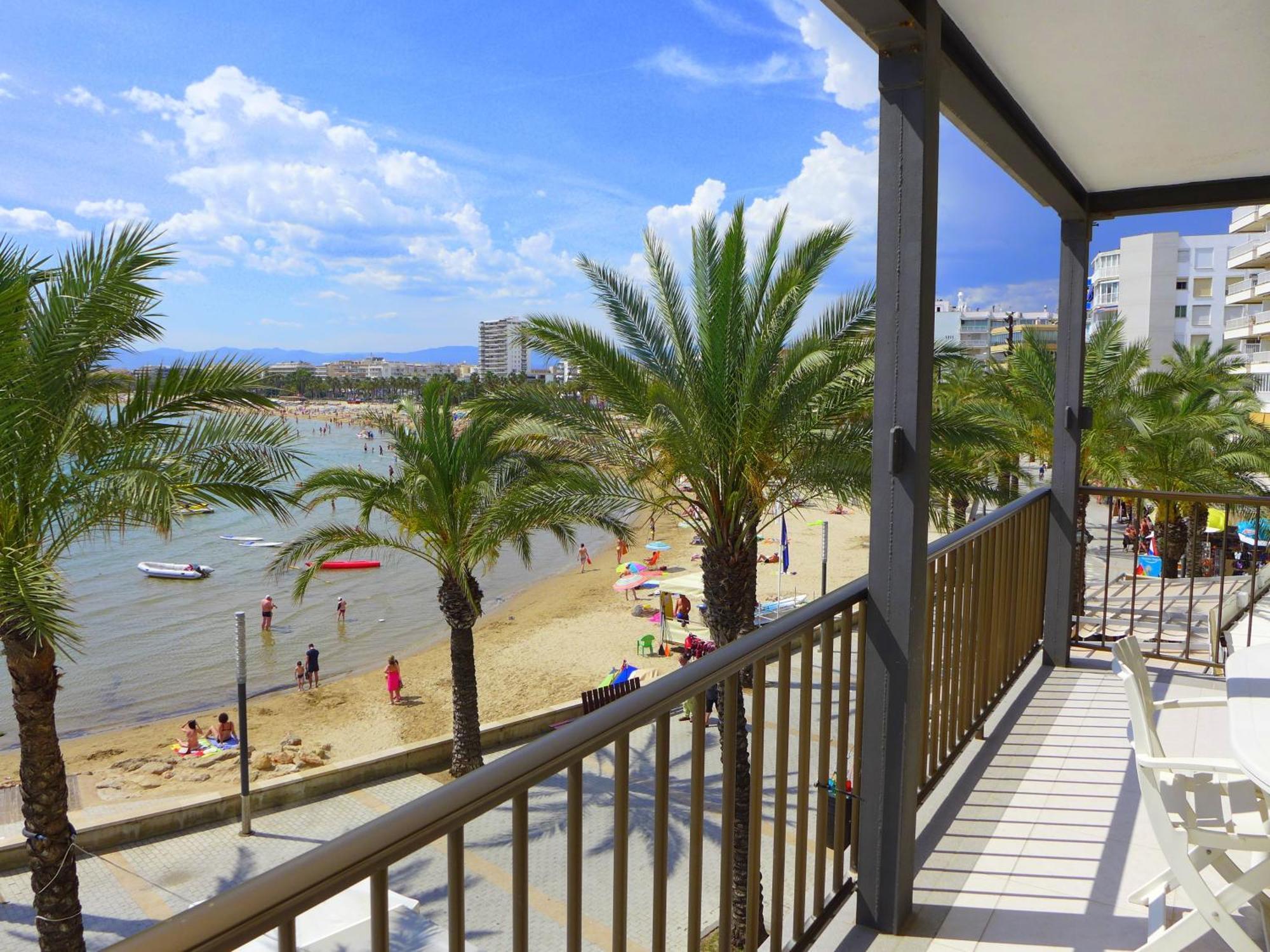 Rentalmar Family Acantilados Salou Exterior photo