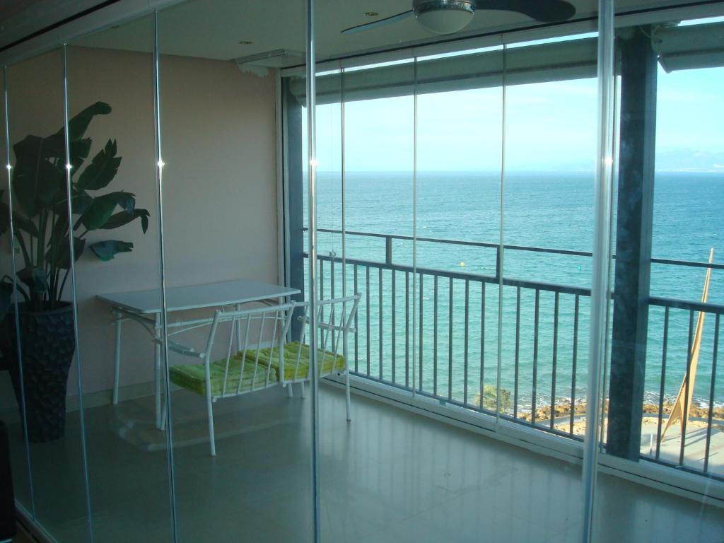 Rentalmar Family Acantilados Salou Room photo