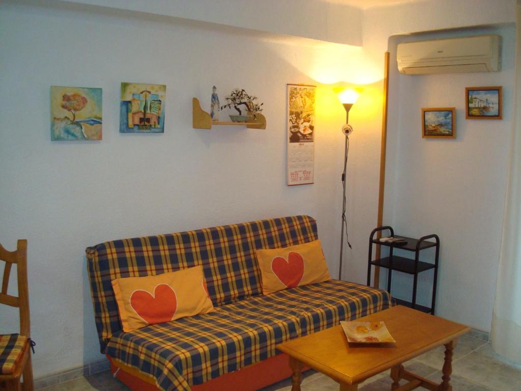 Rentalmar Family Acantilados Salou Room photo